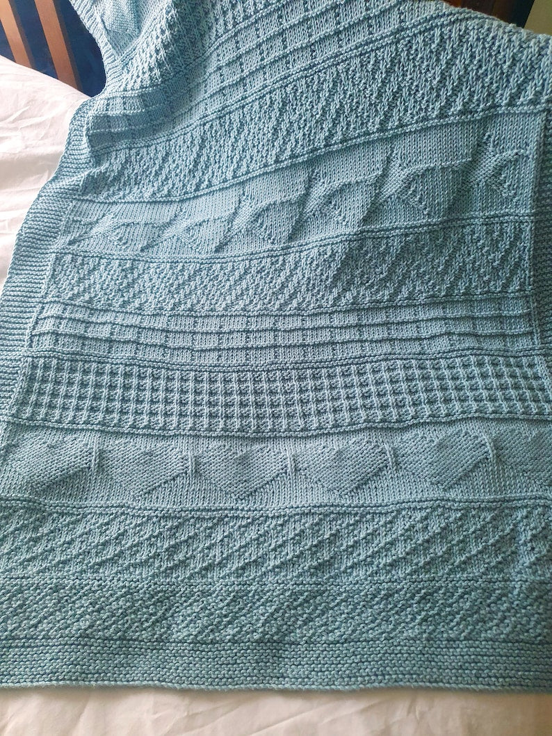 Hearts and Stars baby blanket knitting pattern