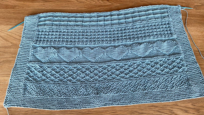Hearts and Stars baby blanket knitting pattern