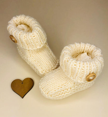 Newborn Baby Booties + Teddy Bear Beanie Hat Set Knitting Pattern