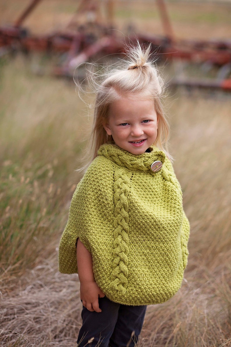 Child's poncho knitting pattern