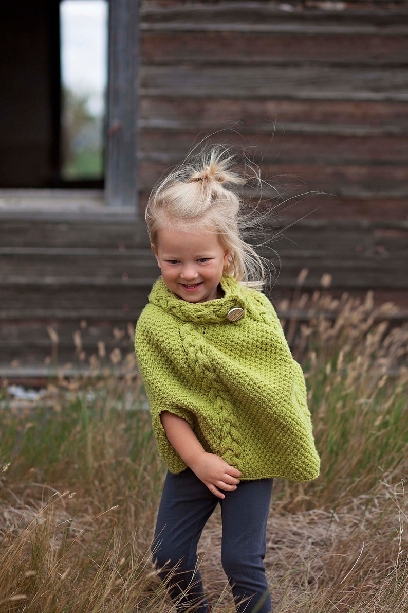 Child's poncho knitting pattern