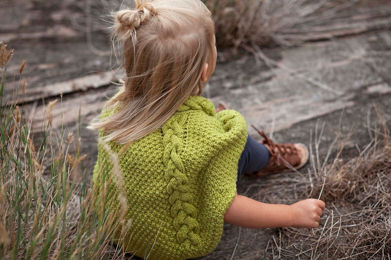 Child's poncho knitting pattern