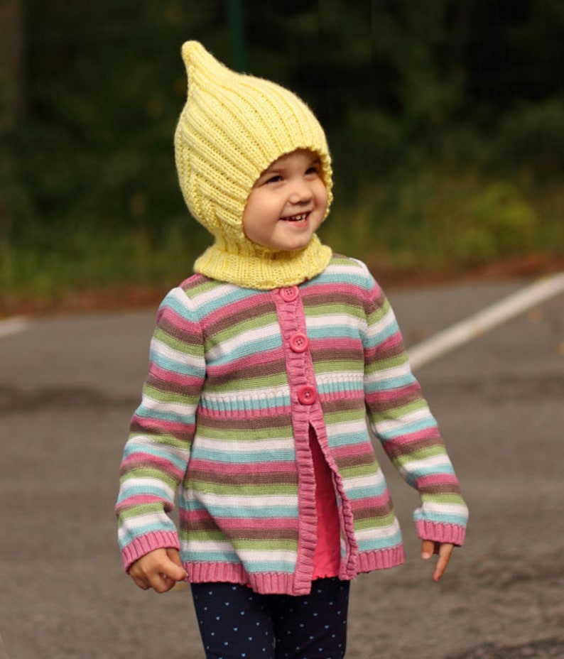 Pixie elf hat hooded scarf knitting pattern