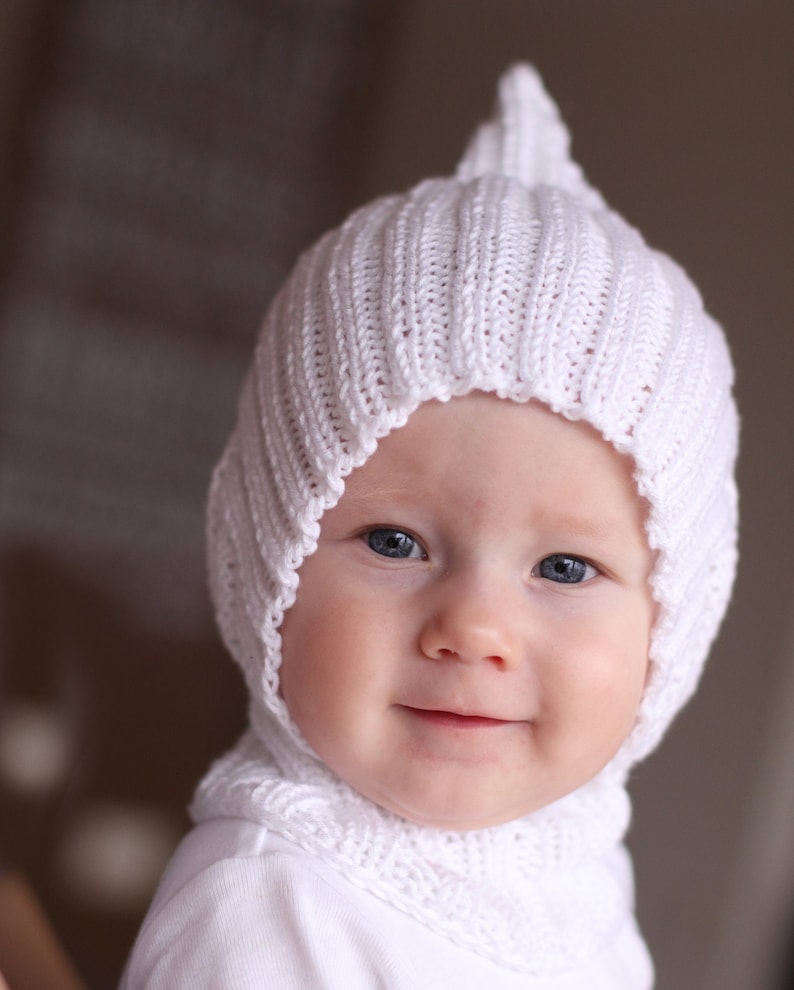 Pixie elf hat hooded scarf knitting pattern
